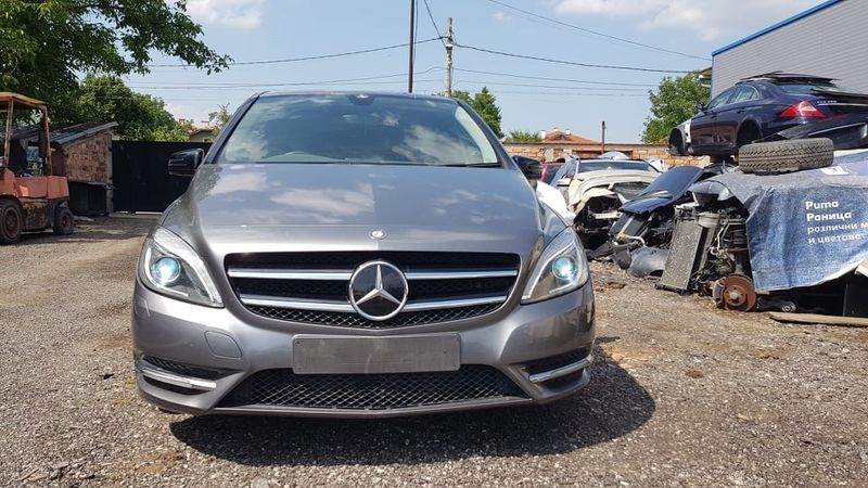 Mercedes B200 W246 AMG Мерцедес Б класа АМГ на части 2015година
