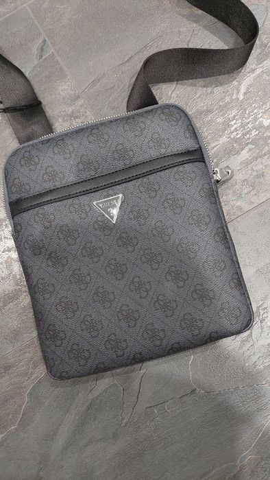 Чанта за през рамо Guess