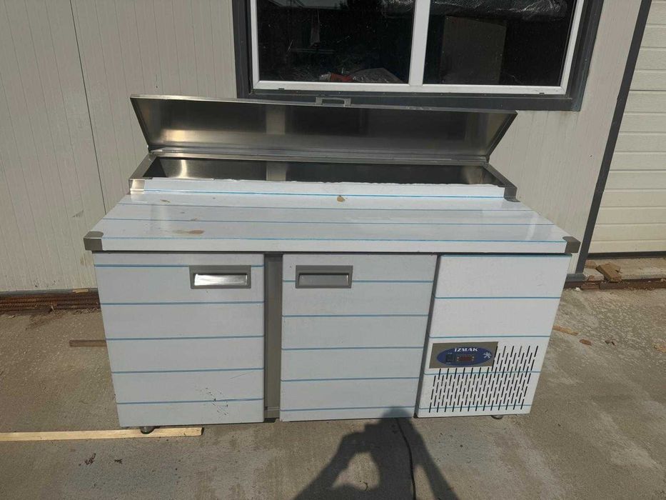 Vand masa preparare pizza 1.52m 9 cuve sigilata