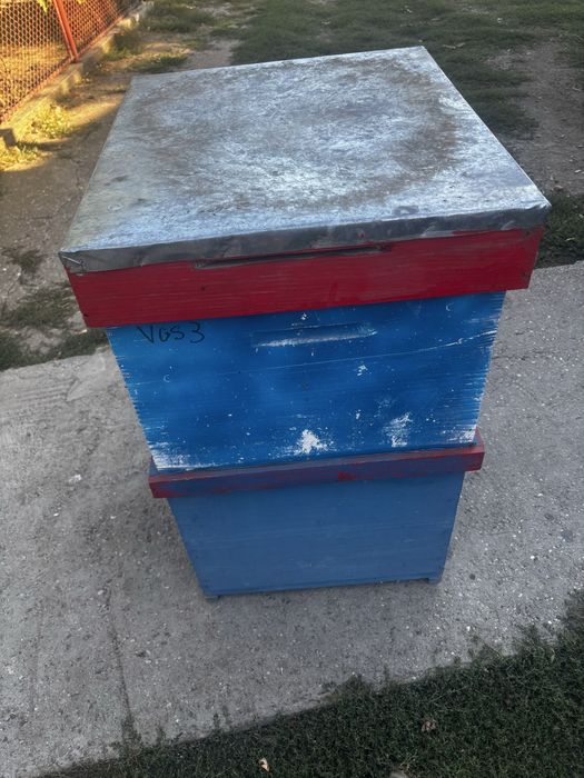 Vand un stup de albine(cutie goala)