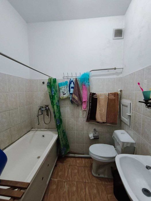 Продаётся 2-х комнатная квартира в Мирабадском районе.