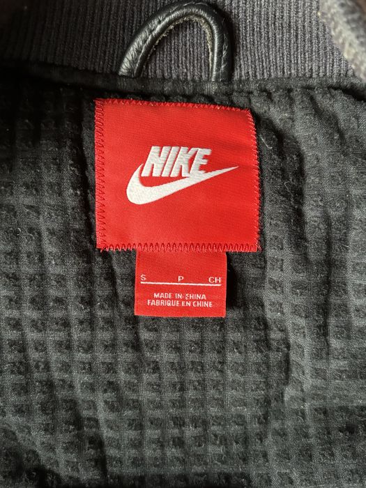 продам бомбер Nike Destroyer