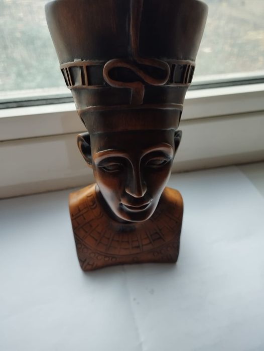 Statuetă decorativă arta egipteană Nefertiti