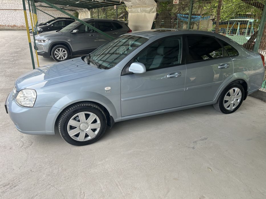 Ласетти 1,6 автомат 3 позиция