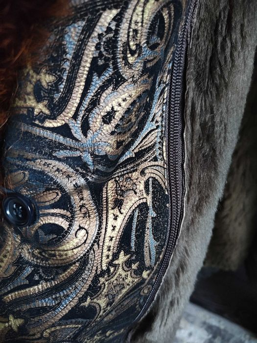 Haina piele italiana deosebita vopsita arabesque mas 50-54 guler vulpe