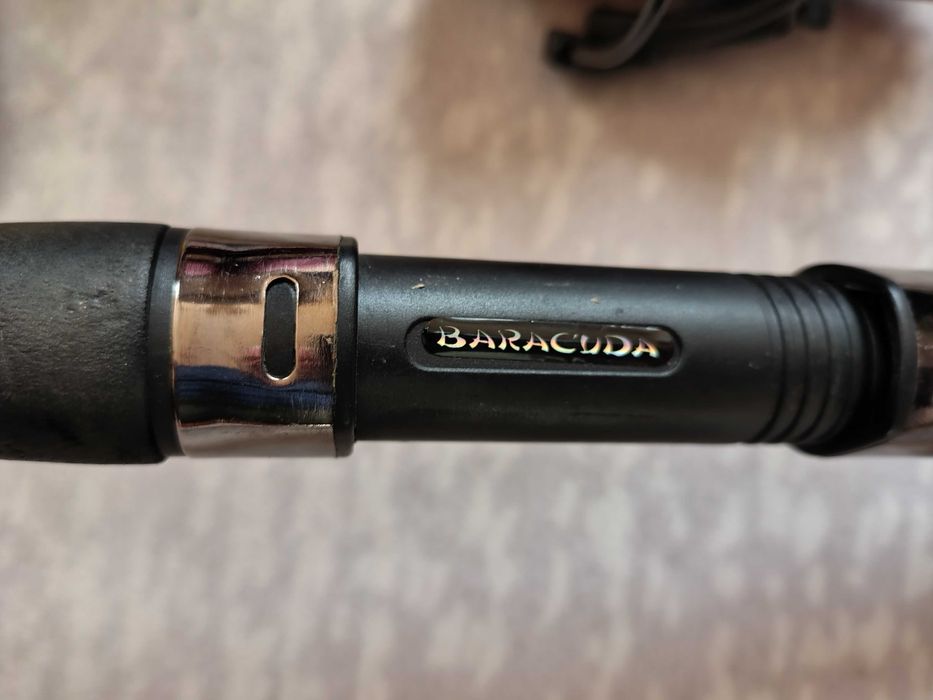 Vând set spinning pt știucă