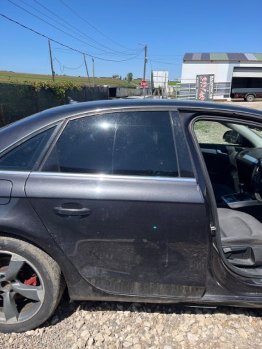 Usa dreapta stanga spate Audi A4 B8 Sedan LZ7L an 2007-2016 completa