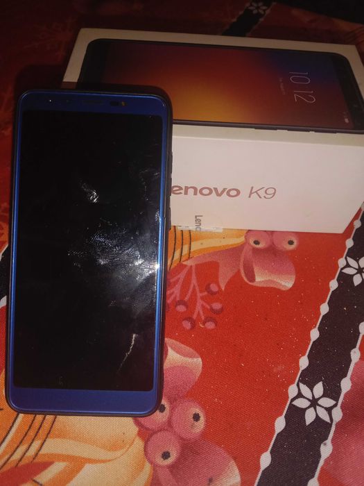 Телефони за части