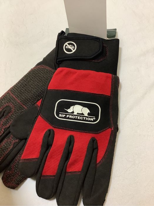 Manusi protectie antitaiere motofierastrau