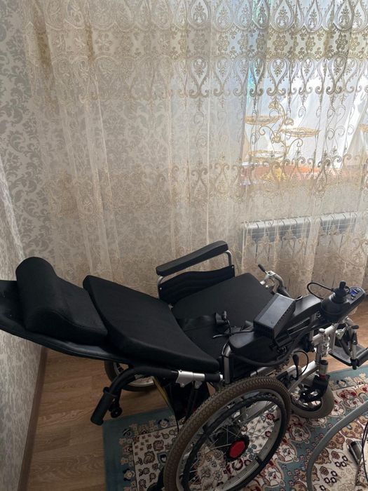 Продам электрическую коляску