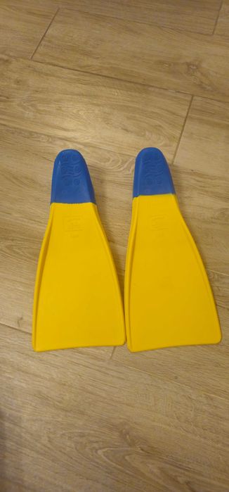 Labe inot Finis Floating 33-35