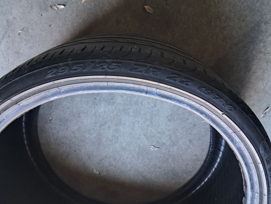 Anvelope second vara 295 25 R22 Pirelli