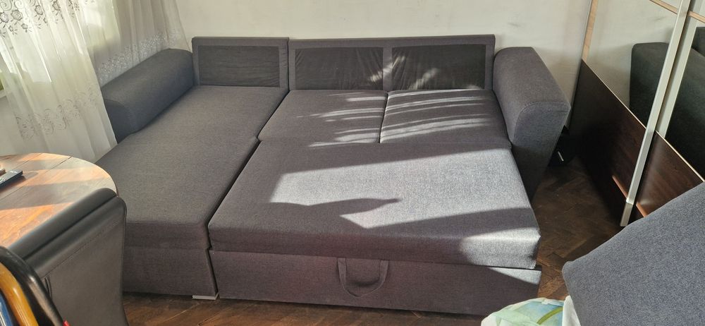 Ъглов разтегателен диван