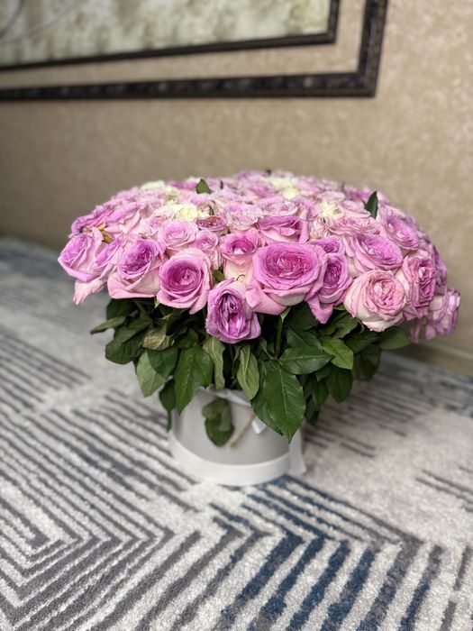 Цветы б/у все за 10 000