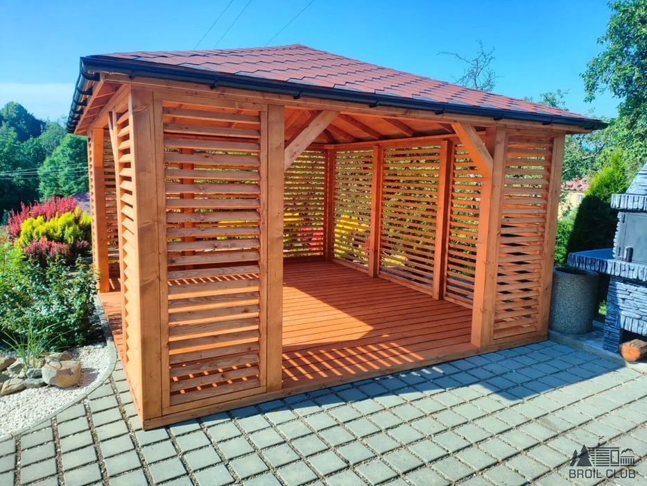 Беседка из дерева