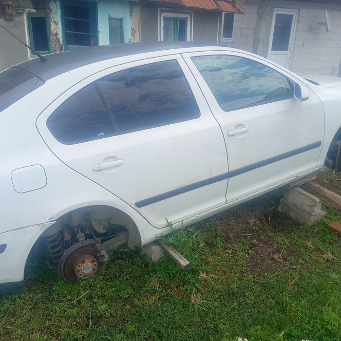 Vând, dezmembrez Skoda Octavia 2
