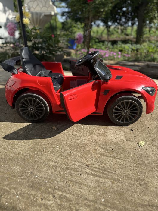 Акумулаторна кола Mercedes Benz GTR AMG 12V c меки гуми