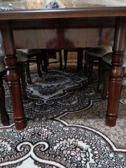 Mebel sotaman yangi stulchiklari yonģoqdan 12talik