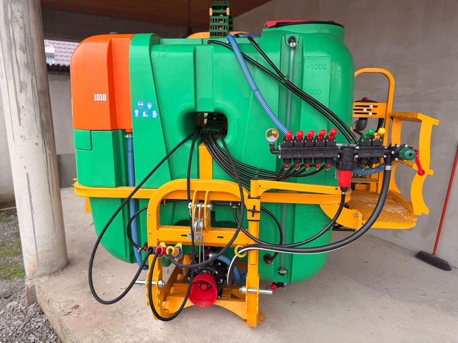 Terraking Instalație de erbicidat ELITE 800/1000/1200Litri Instalații erbicidat ELITE 800/100/1200L cu 12/15/18m diferite dotări