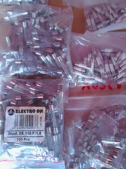 Lot sigurante ceramice/sticla diferite valori, noi , calitative Spania