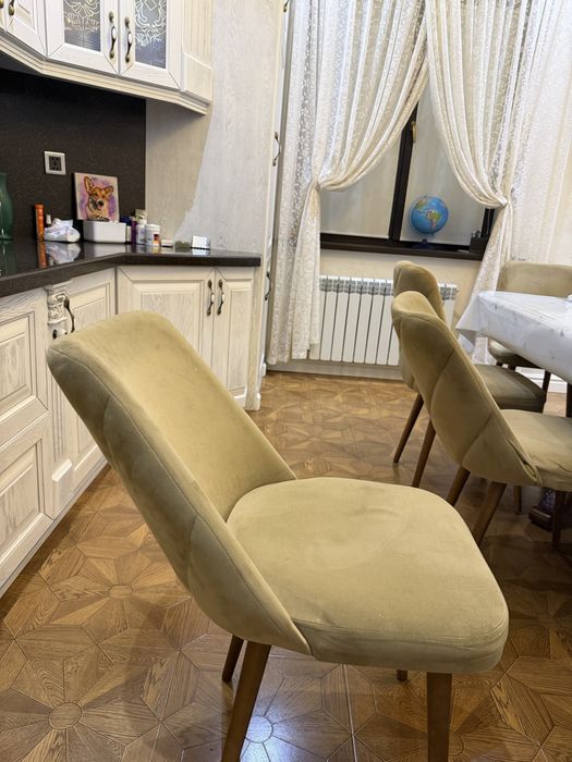 Кухонные стуля 7шт