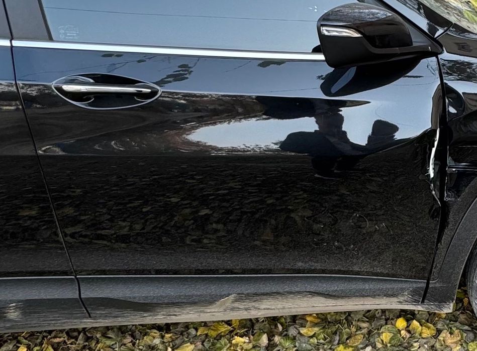 Правая передняя дверь Tracker 2 Ong old eshik