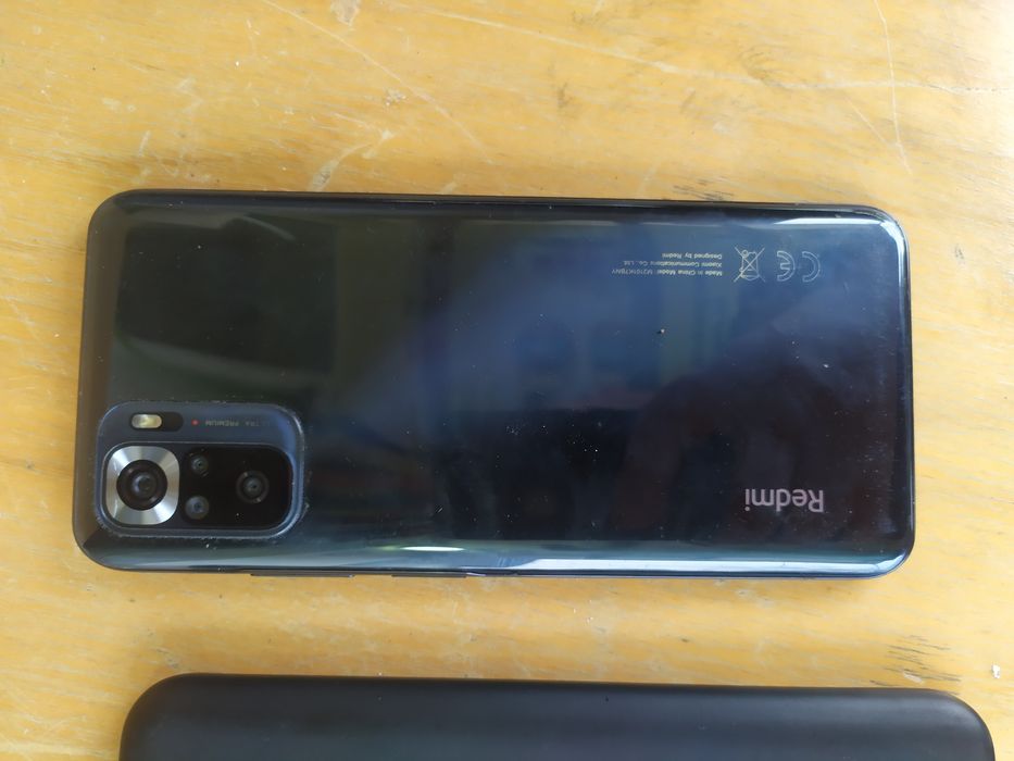 Телефон Redmi Note 10