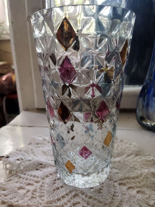 Керамика и стекло для интерьера