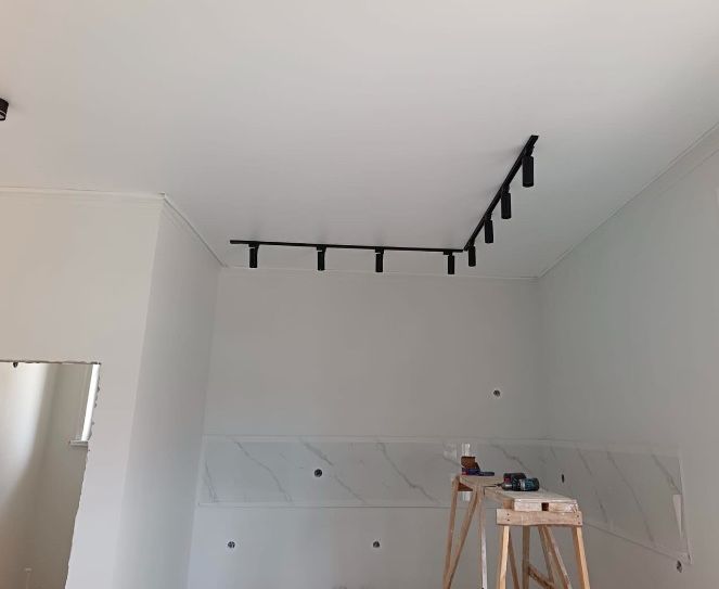 Натяжные потолки