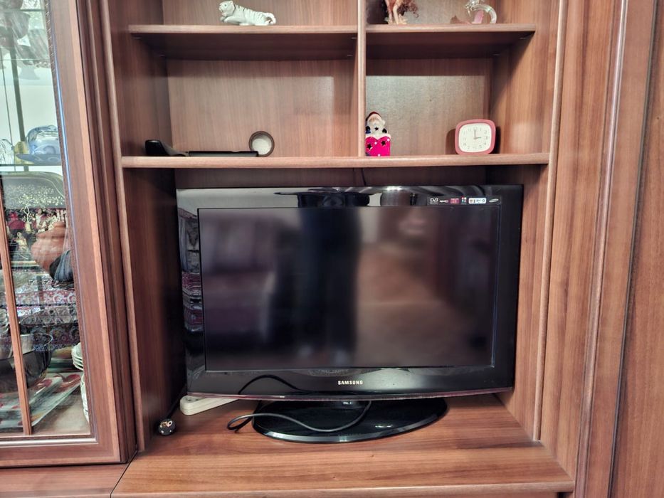 Телевизор samsung