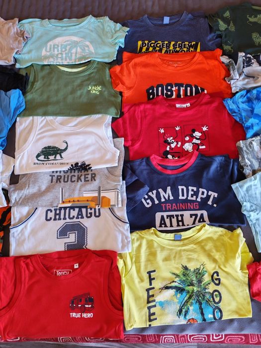 Lot mare tricouri băiat mărimea 116 impecabile