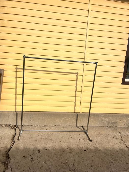 Напольная стойка для одежды, вешалка