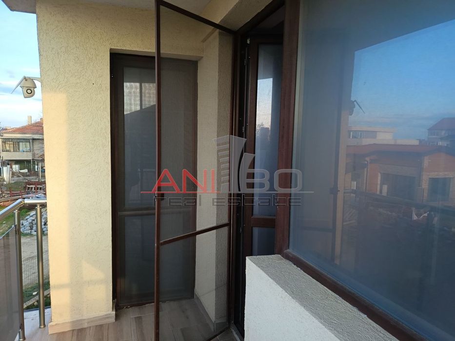 Продава се Тристаен апартамент в Варна, Галата - 82 кв.м за 996 €/кв.м - Снимка #7