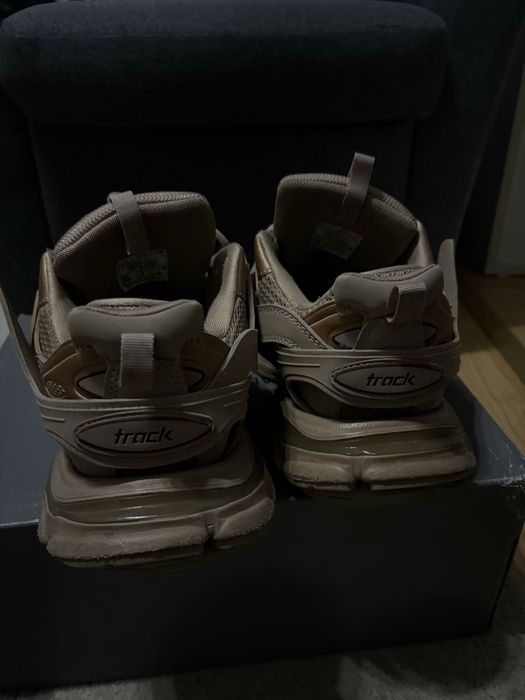 Balenciaga Track marimea 42