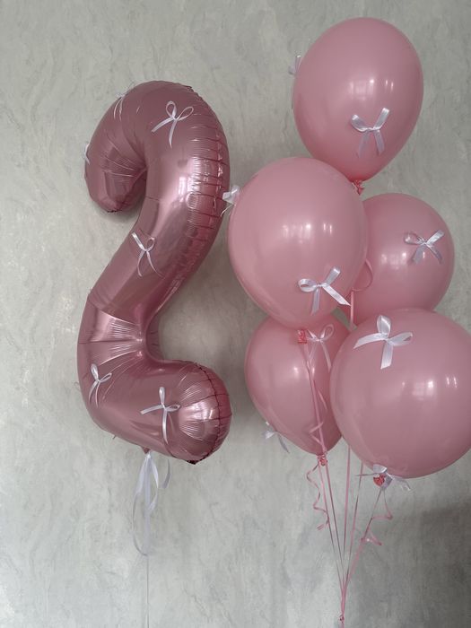 Продам шарики 2 года