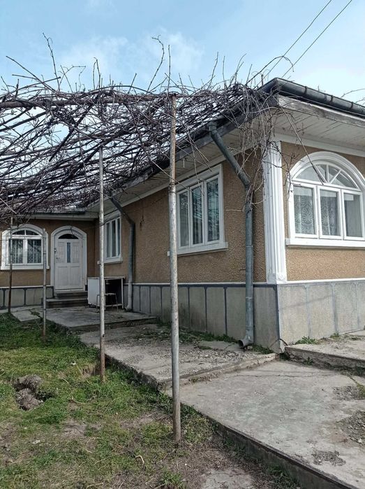 Vand casa in Dancu cu teren 1366mp