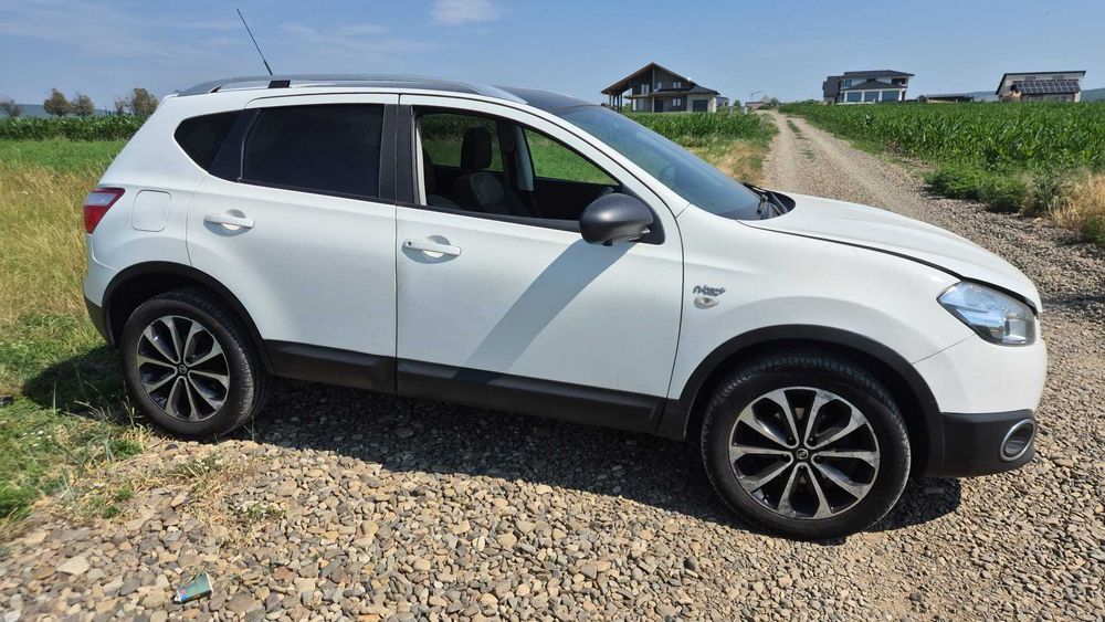 Dezmembrez / Dezmembrari / Piese / Nissan Qashqai Facelift 1.5 1.6 2.0
