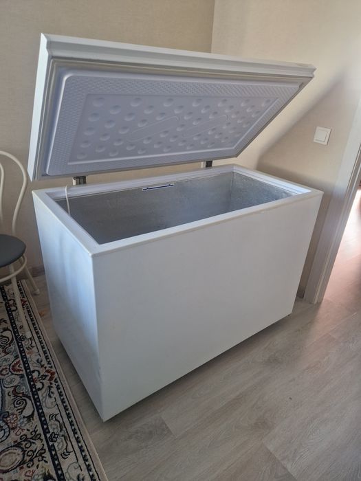 Продам морозильник