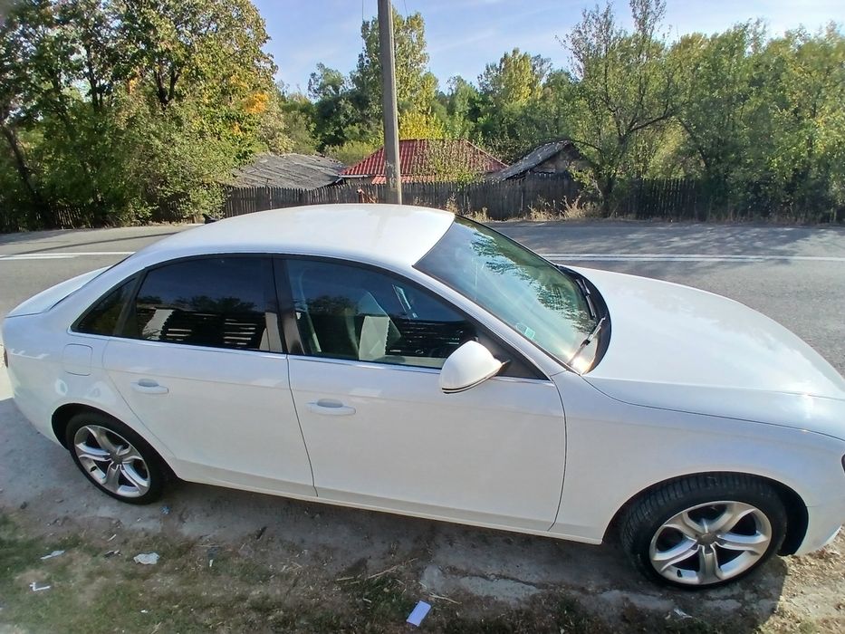 AUDI A4 Avant 0 — imagine 2