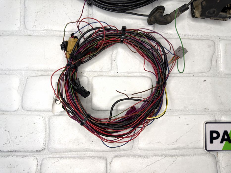 Комплект антена AUDI A6 A7 4G 4G0035502 8V0035507