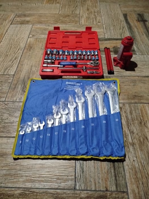 Продам набор инструментов.