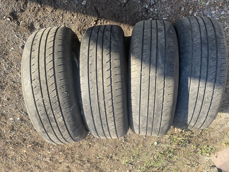 Продам комплект летней резины на 17