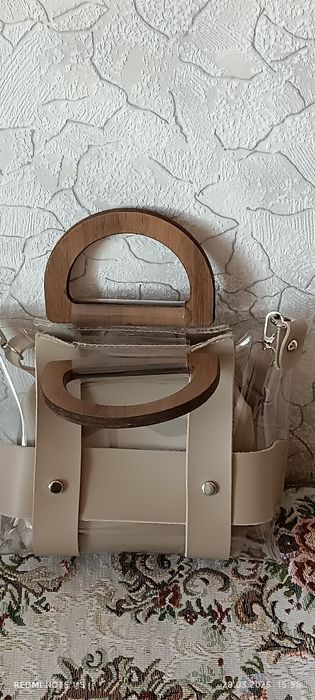 Женская сумочка и рюкзак