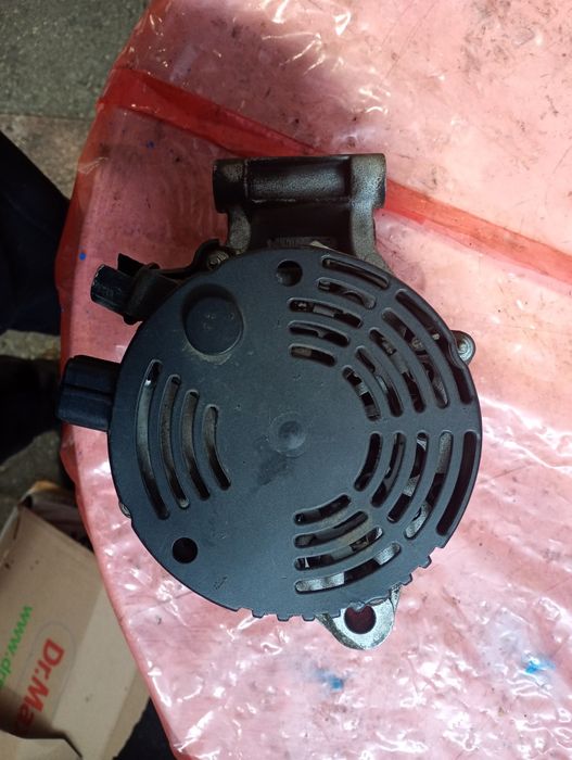 Alternator Ford focus 2 1.6 16v benzina ford c max 1.6 16v