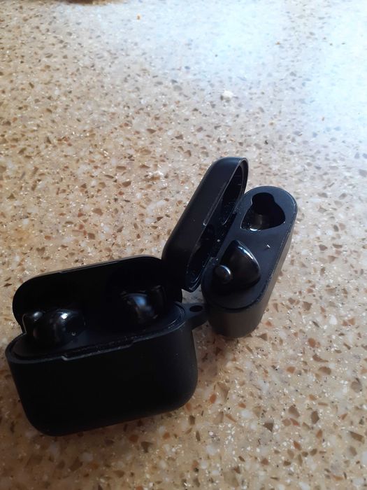 2 комплекта наушников Honor