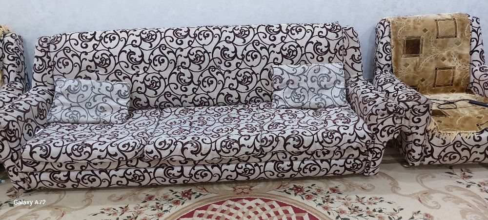 Раздвижной диван с креслами