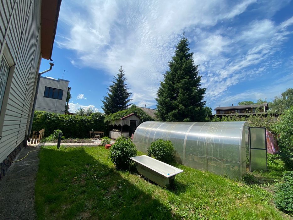 Продам коттедж. Левый берег, ул. Рижская.