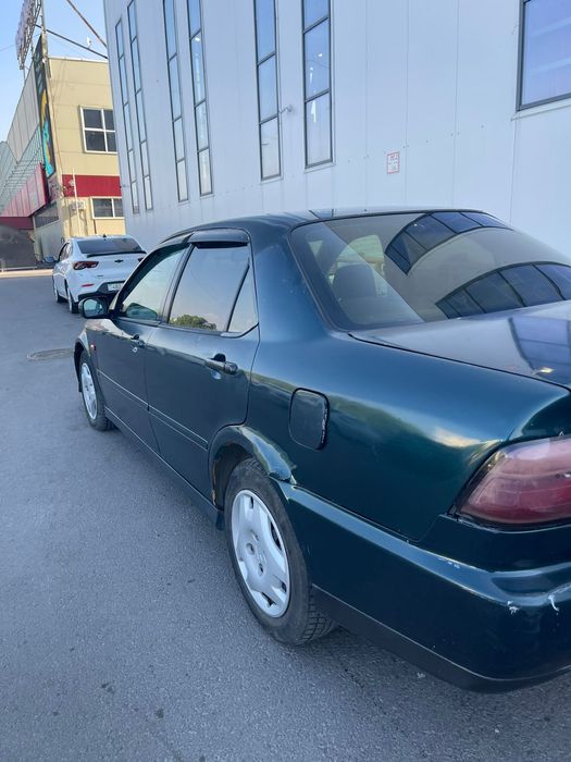 Продаю машину HONDA