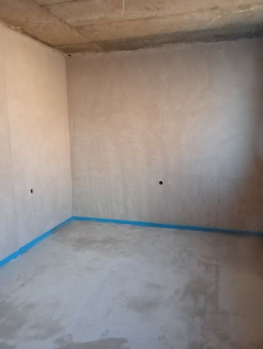 Машинна мазилка и подова замазка