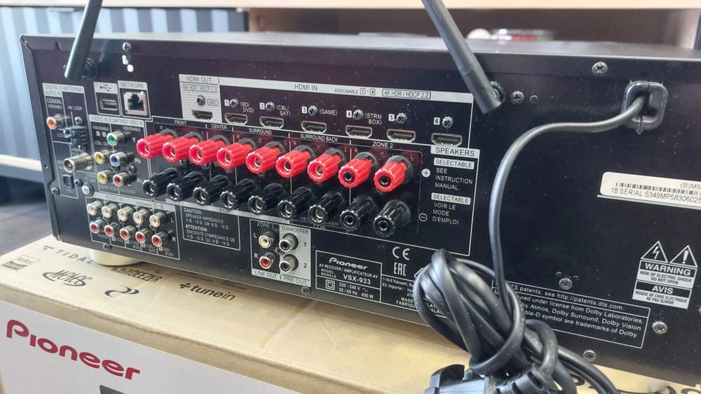 Vand receiver Pioneer VSX-933, 4K, 3D, Dolby atmos si Vision, BT, USB, HDMI ARC si CEC, WiFi si Play-Fi
